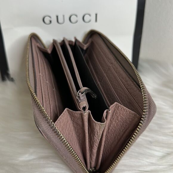 💯Authentic Gucci Zipped Around Long Wallet🍀 - Picture 13 of 14